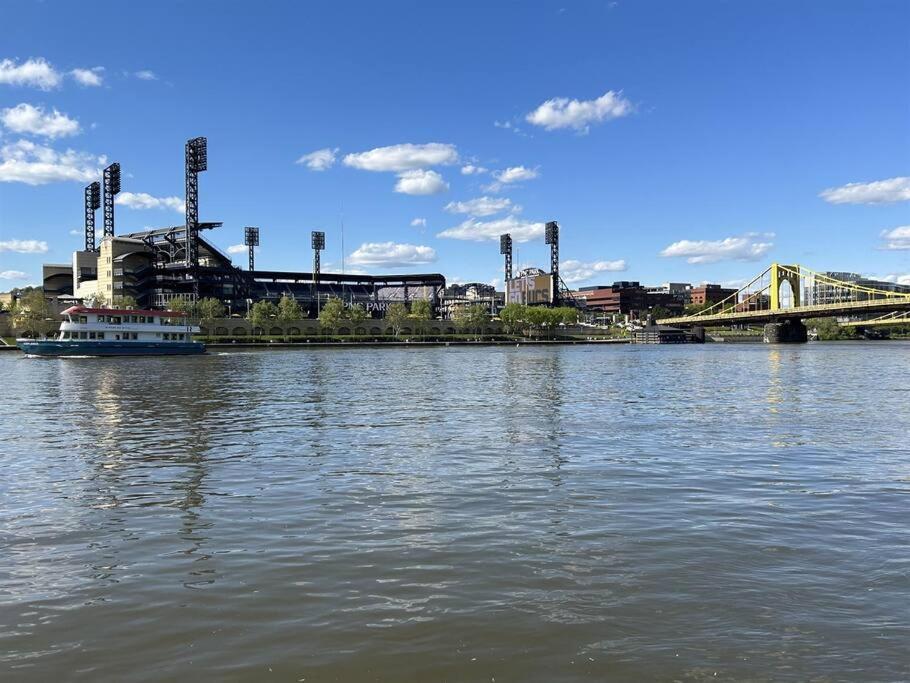 Sweeping Stadium Views Wonderfully Located 24-7 Parking Gym Lounge Pittsburgh Eksteriør bilde